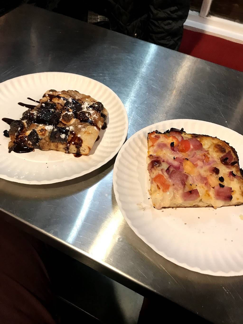 Slice Queen | restaurant | 1202 S Main St, Blacksburg, VA 24060, USA | 5404184183 OR +1 540-418-4183