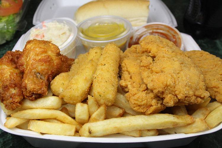 Changes Pizza | restaurant | 206 Mechanic St, Leominster, MA 01453, USA | 9785347200 OR +1 978-534-7200