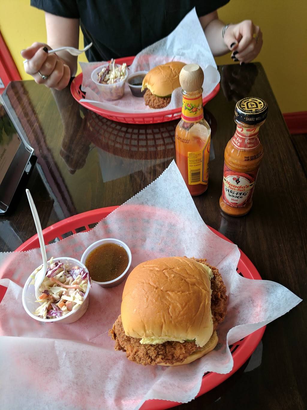 Foghorn | restaurant | 4213 Ridge Ave, Philadelphia, PA 19129, USA | 2673353061 OR +1 267-335-3061