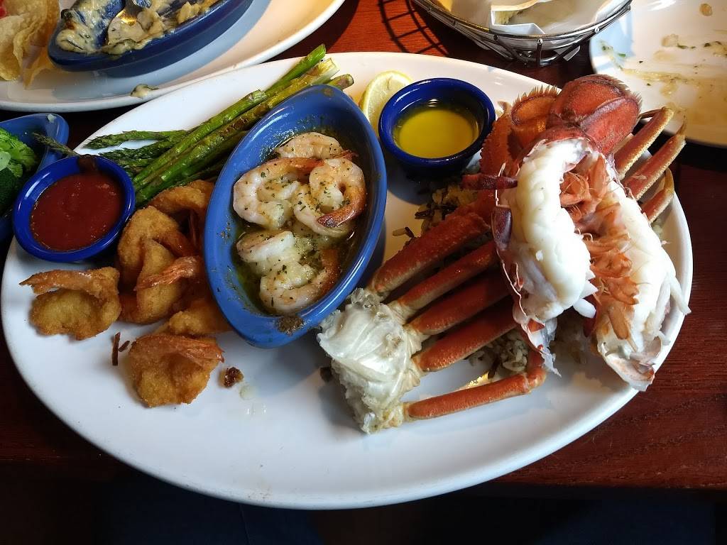 Red Lobster | restaurant | 5827 E State St, Rockford, IL 61108, USA | 8153975682 OR +1 815-397-5682