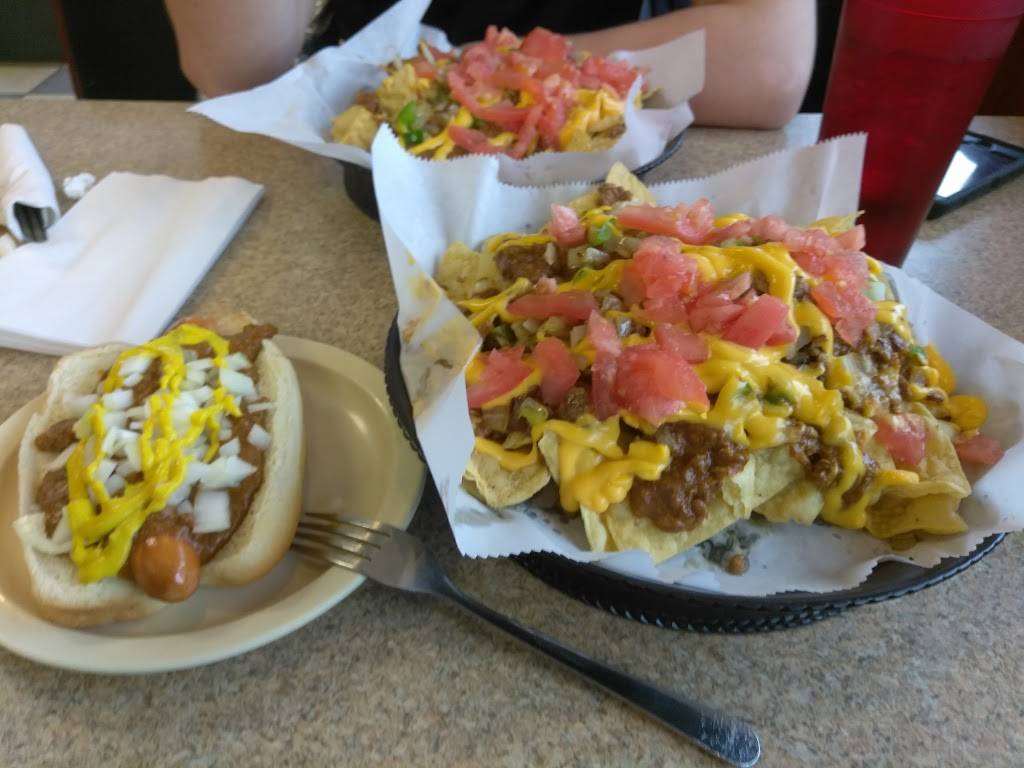 L Georges Coney Island | restaurant | 28505 Northwestern Hwy, Southfield, MI 48034, USA | 2488648989 OR +1 248-864-8989