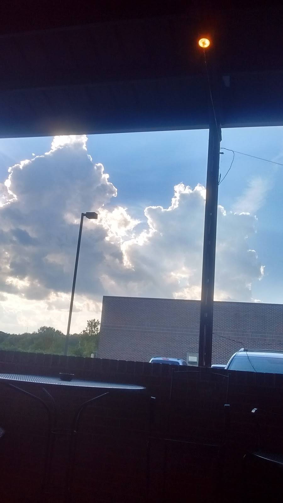 Ugly Joes | restaurant | 1227 W 103rd St, Kansas City, MO 64114, USA | 8169417702 OR +1 816-941-7702