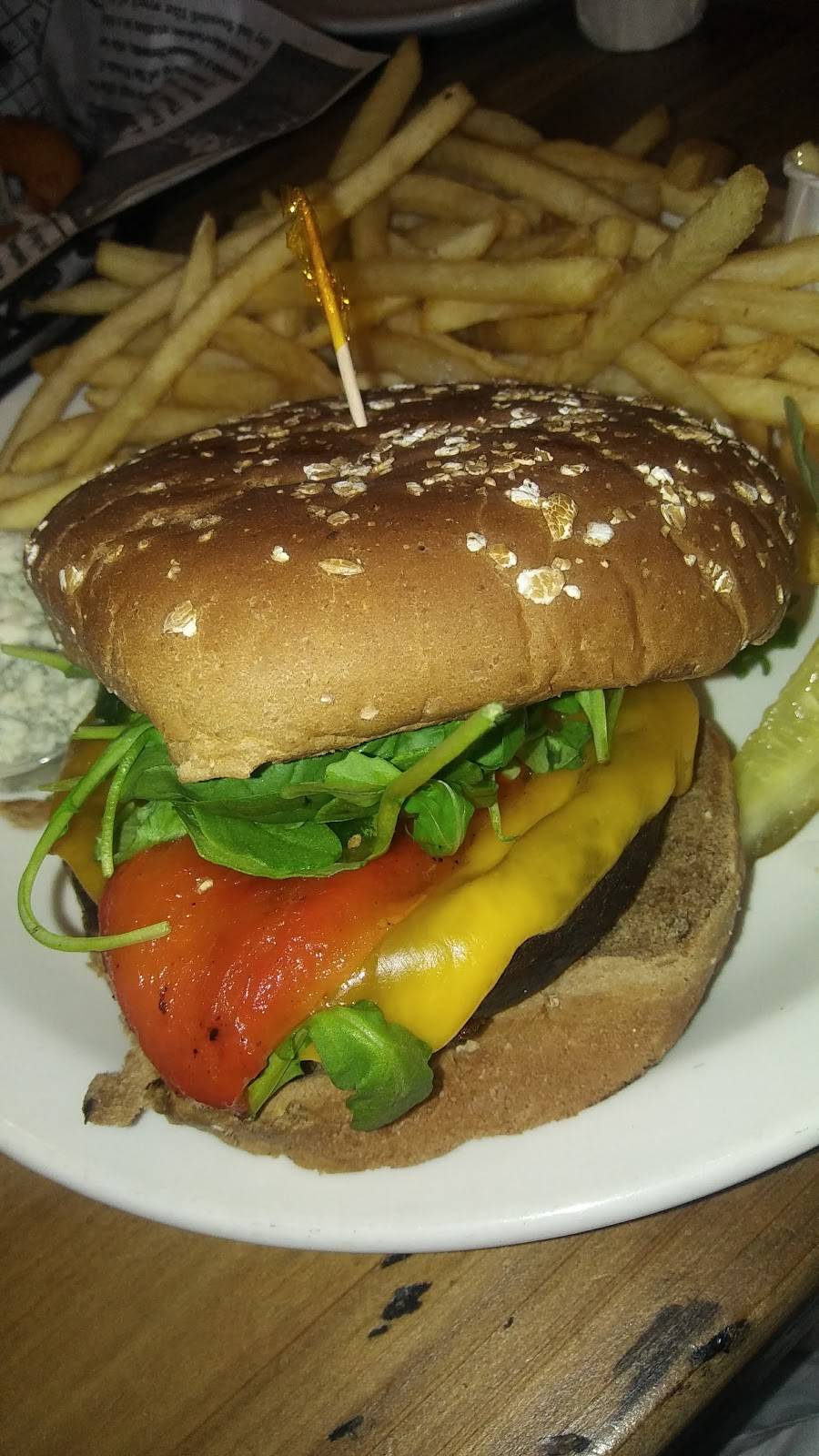 Monas Bar & Grill | restaurant | 4635 Clayton Rd, Concord, CA 94521, USA | 9253325438 OR +1 925-332-5438