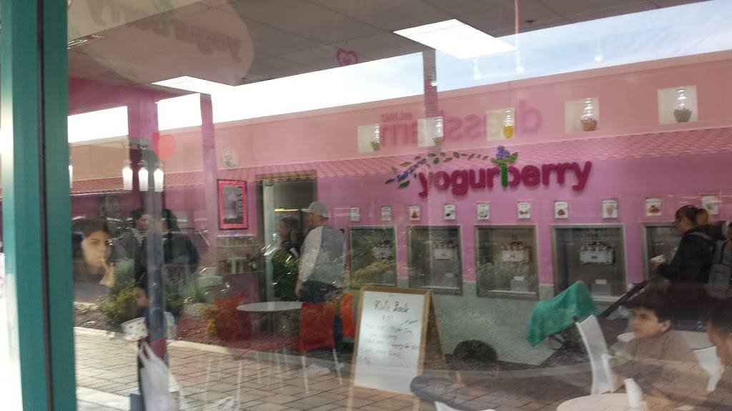 Yogurberry | restaurant | 4250 W Anthem Way # 370, Anthem, AZ 85086, USA | 6237925660 OR +1 623-792-5660