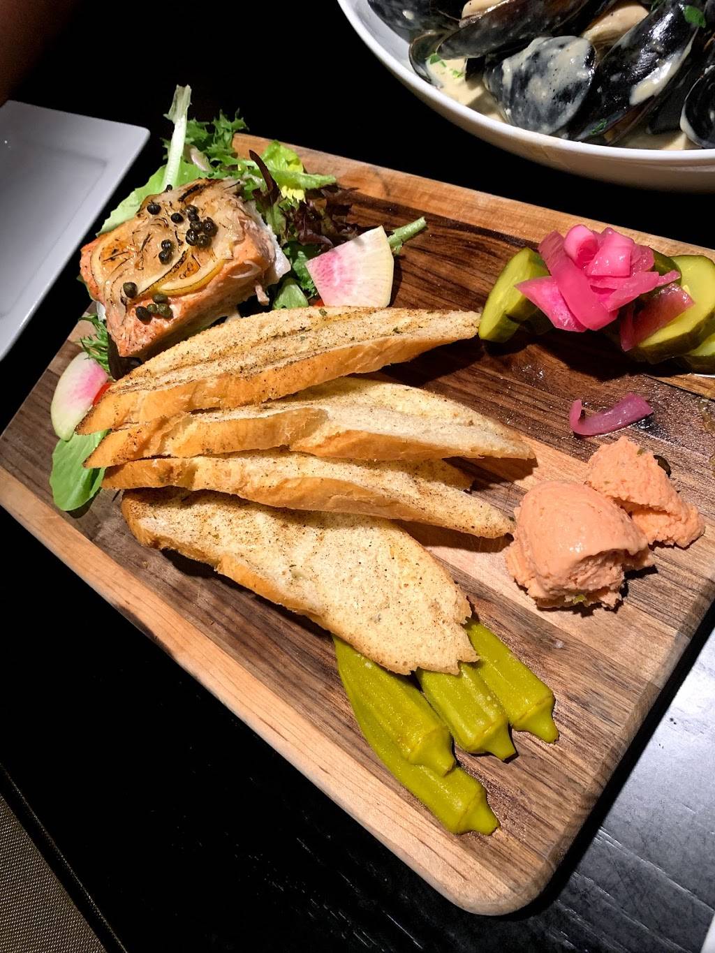 Lagniappe | restaurant | 4810 1st Coast Hwy, Amelia Island, FL 32034, USA | 9048442634 OR +1 904-844-2634