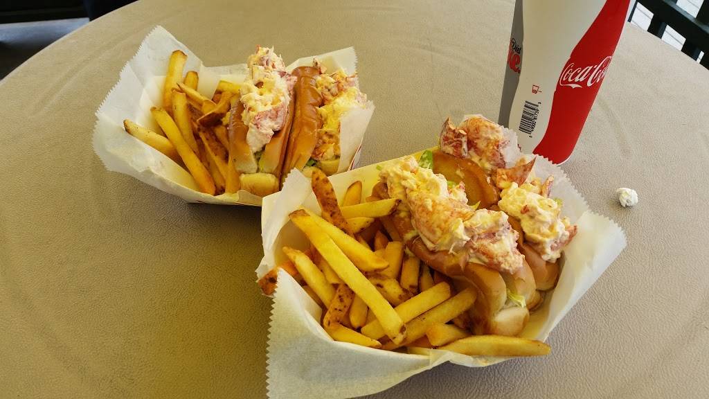 Eastons Beach Snack Bar | meal takeaway | 175 Memorial Blvd, Newport, RI 02840, USA | 4018551910 OR +1 401-855-1910
