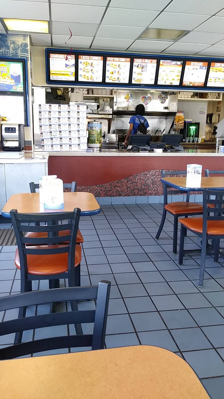 White Castle | restaurant | 840 W North Ave, Melrose Park, IL 60160, USA | 7083435486 OR +1 708-343-5486