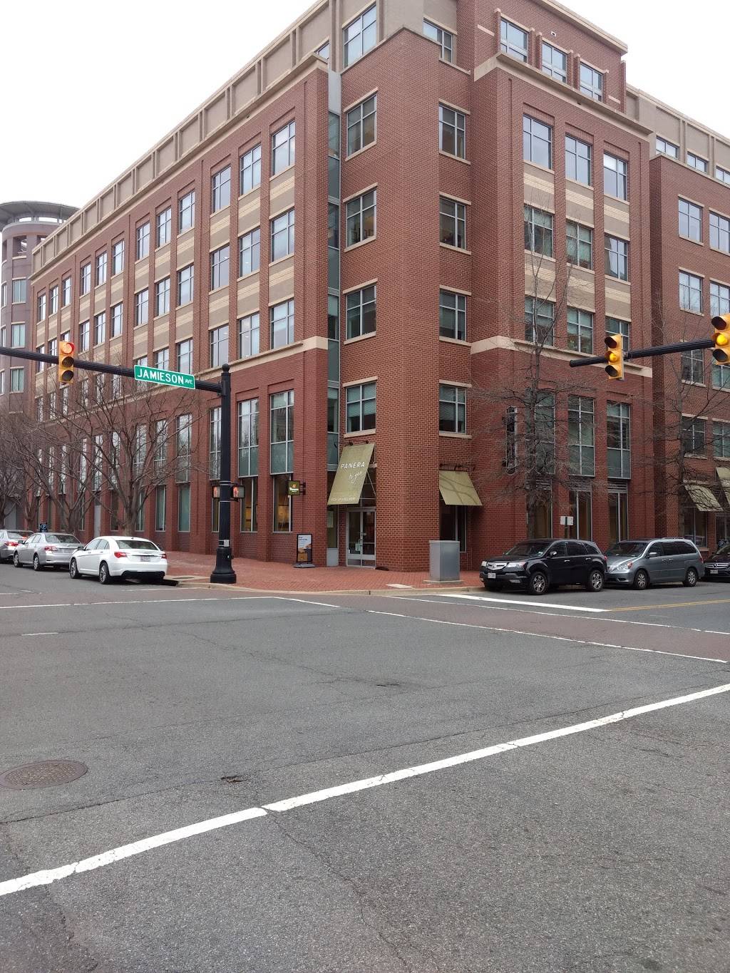 Panera Bread | cafe | 350 Dulany St, Alexandria, VA 22314, USA | 7032362789 OR +1 703-236-2789