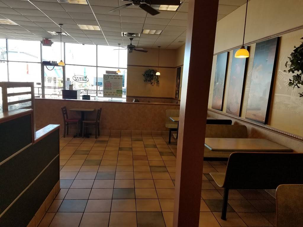 Subway | meal takeaway | 11201A E 24 Hwy Cir, Independence, MO 64050, USA | 8164610992 OR +1 816-461-0992