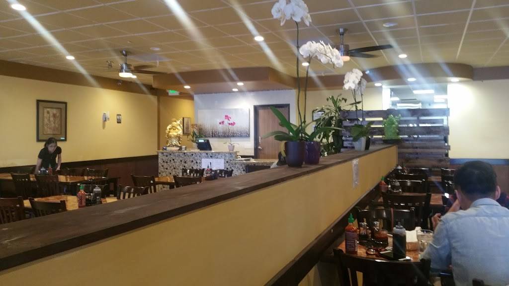 Pho Duyen Mai | restaurant | 5375 Kearny Villa Rd #111, San Diego, CA 92123, USA | 8585605354 OR +1 858-560-5354