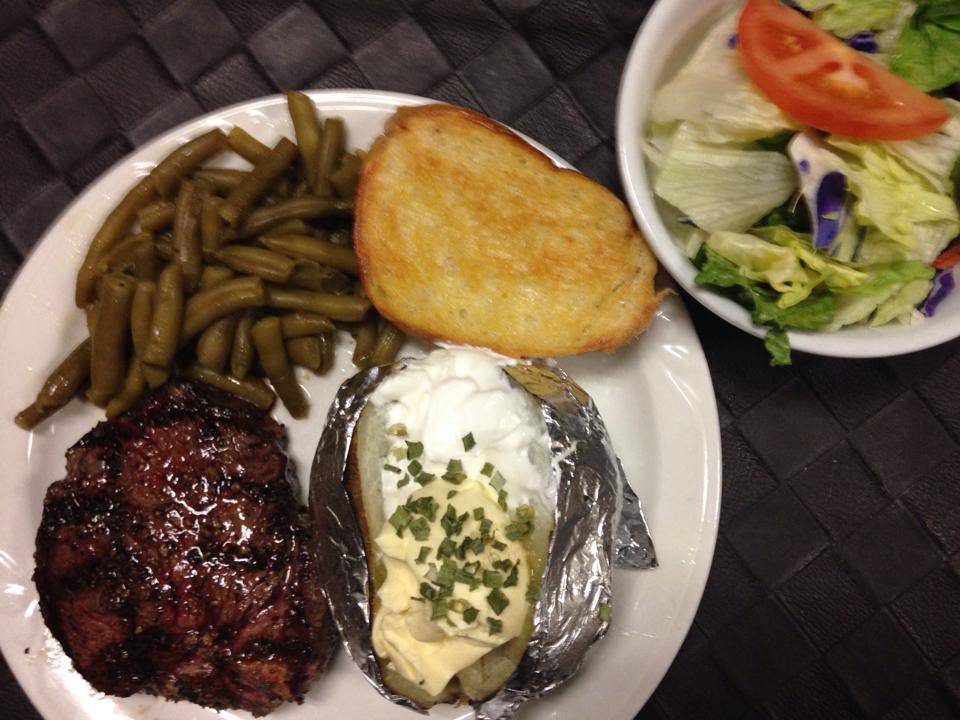 Corral Bar & Grill | restaurant | 12345 Mountain Ave # A2, Chino, CA 91710, USA | 9096135995 OR +1 909-613-5995