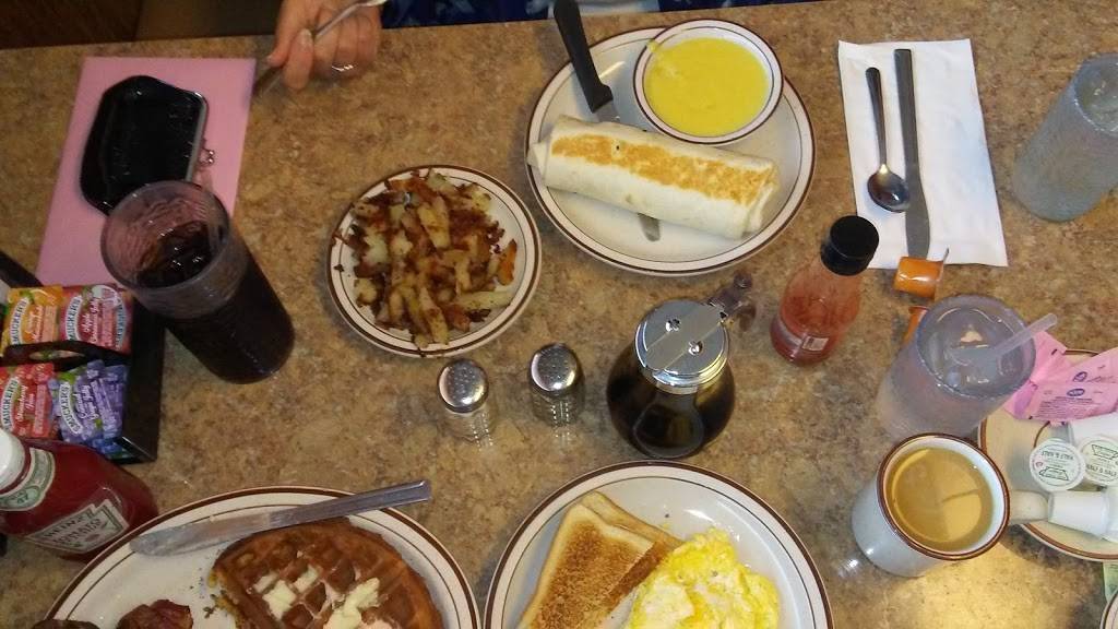 Sams Diner | restaurant | 55 Public Square, Holley, NY 14470, USA | 5856388722 OR +1 585-638-8722