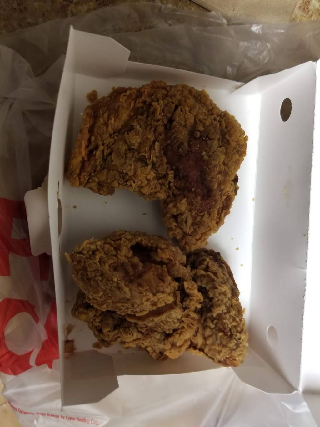 Churchs Chicken | restaurant | 2317 W Ledbetter Dr, Dallas, TX 75224, USA | 2143301032 OR +1 214-330-1032