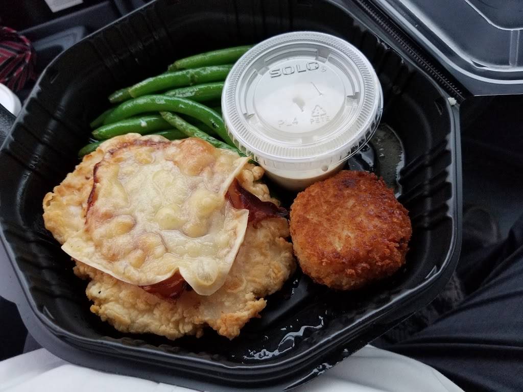 Rowe Inn Restaurant | restaurant | 6303 E Jordan Rd, Ellsworth, MI 49729, USA | 2315887351 OR +1 231-588-7351