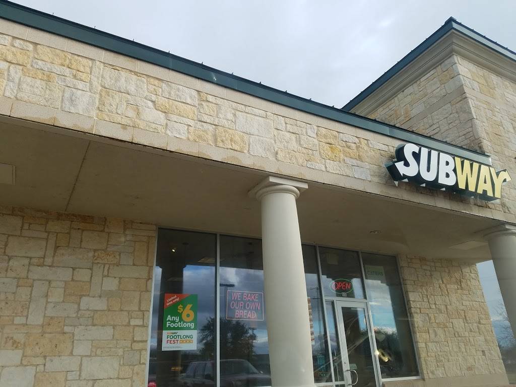 Subway Restaurants | restaurant | 102 Highway 274, Suite 600, First National Bank Plaza, Kemp, TX 75143, USA | 9034981200 OR +1 903-498-1200