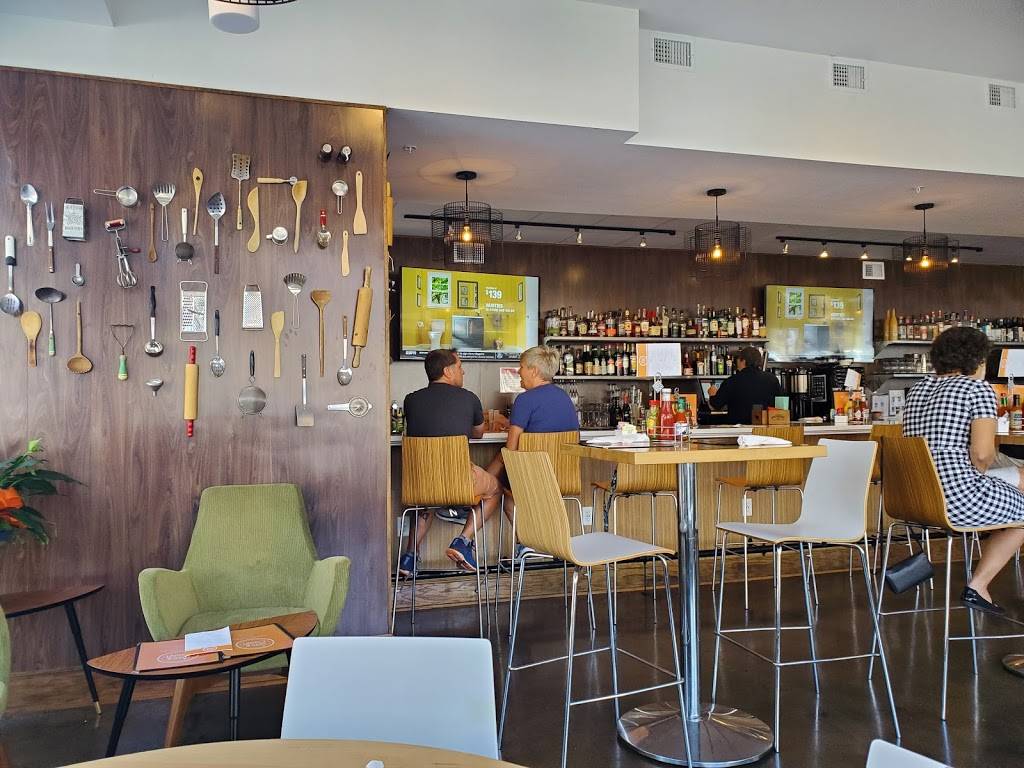 3rd & Court Diner | restaurant | 24 N B B KING BLVD, Memphis, TN 38103, USA | 9019300793 OR +1 901-930-0793