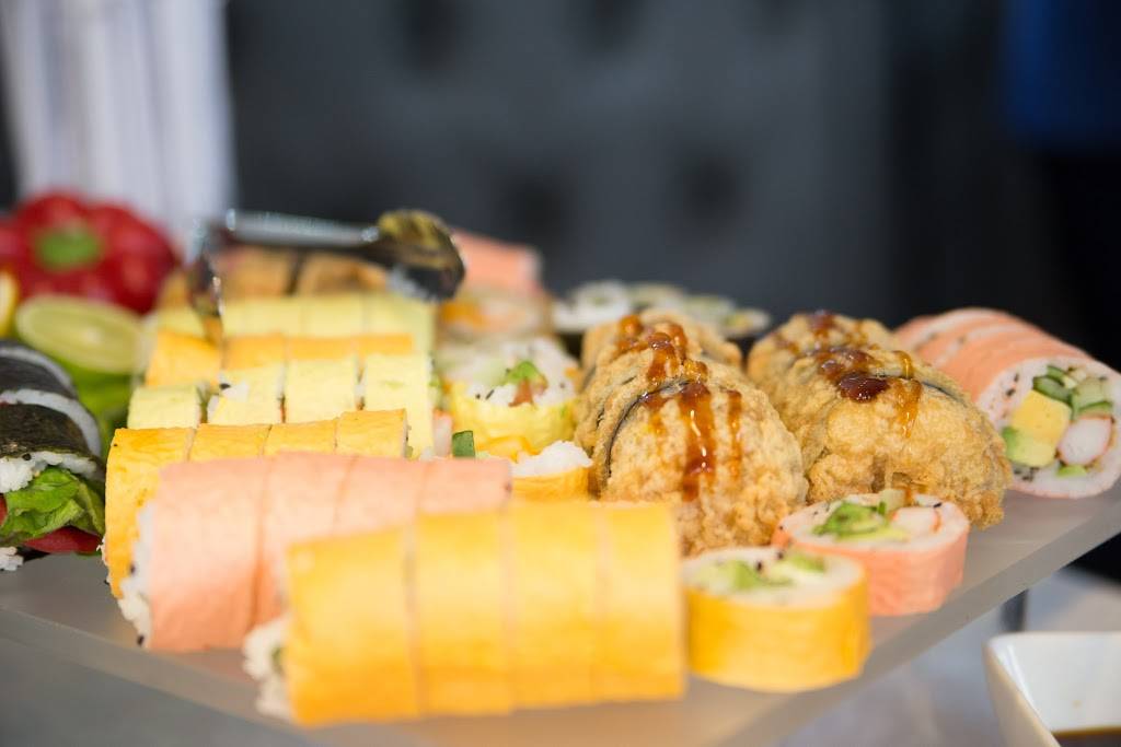 Prima Luna | restaurant | 7301 Boul Henri-Bourassa E, Montréal, QC H1E 2Z6, Canada | 5144946666 OR +1 514-494-6666