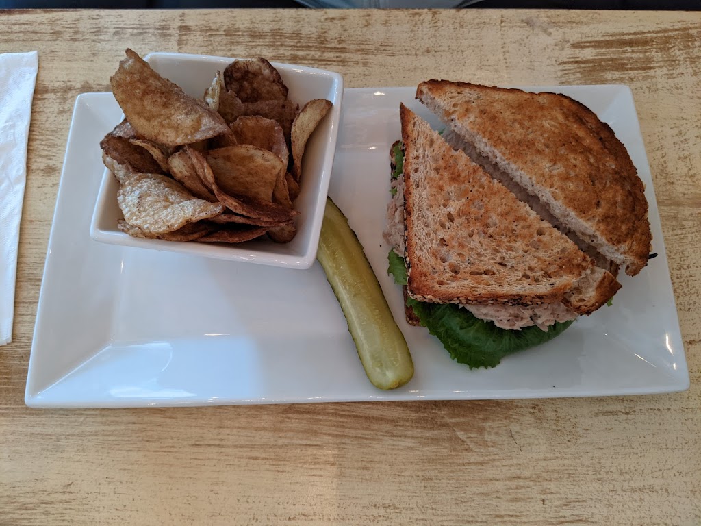 The Relish Tray Bistro & Speakeasy | restaurant | 106 4th Ave, Baraboo, WI 53913, USA | 6083937206 OR +1 608-393-7206