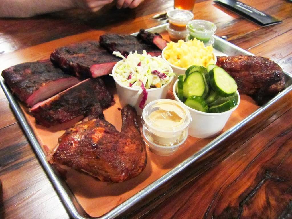 Tonys Butt Shack BBQ & Catering | restaurant | 2380 Water St, Peru, IL 61354, USA | 8152239890 OR +1 815-223-9890