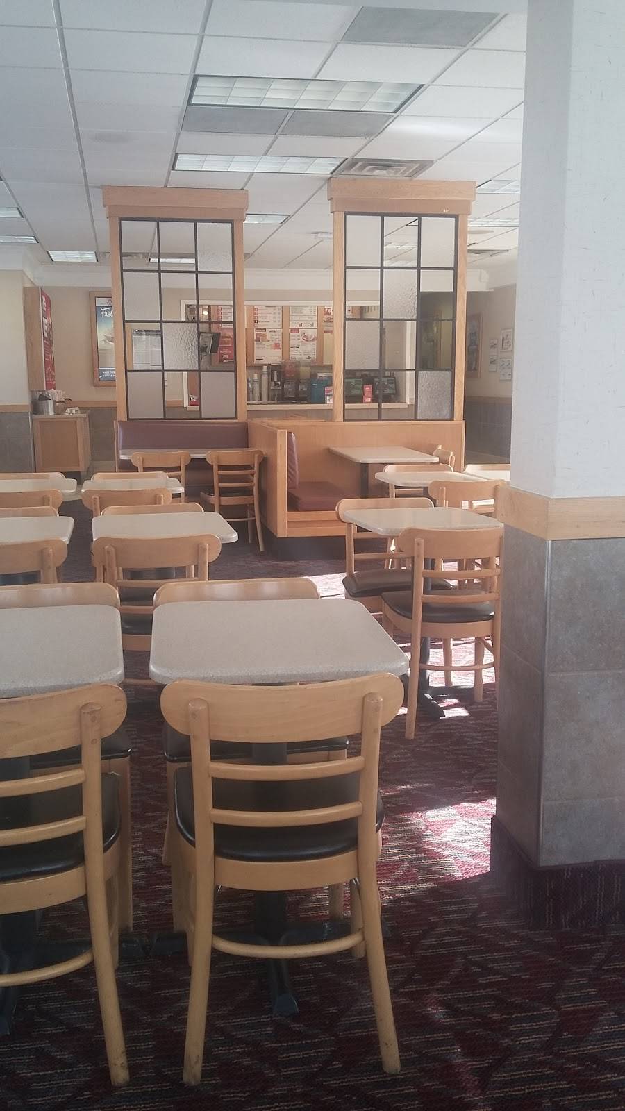 Wendys - Closed Temporarily | restaurant | 2070 S Federal Blvd, Denver, CO 80219, USA | 3039365701 OR +1 303-936-5701