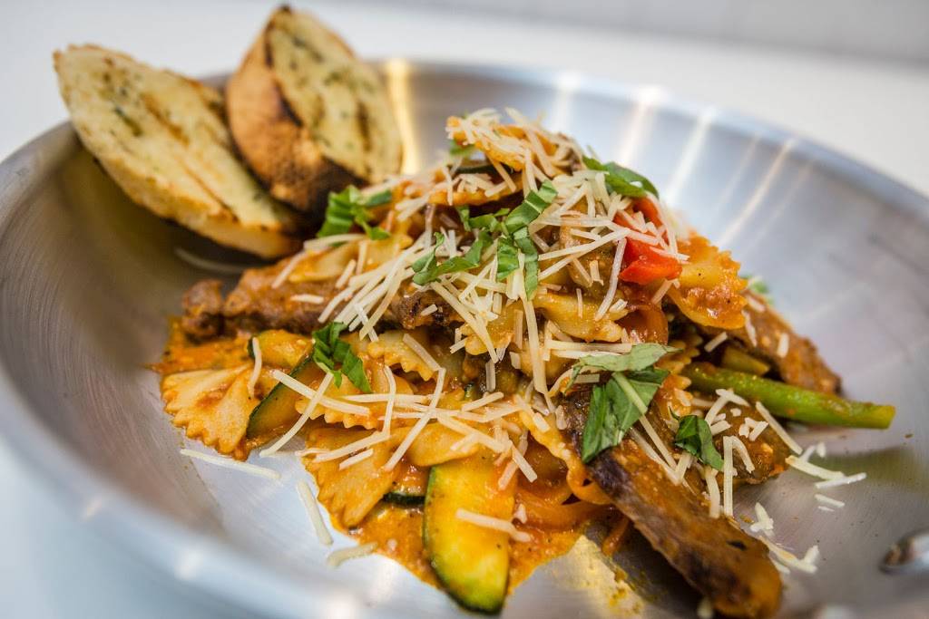 la mia pasta | restaurant | Food Court, 2800 N Main St Unit 904, Santa Ana, CA 92705, USA | 6572125354 OR +1 657-212-5354