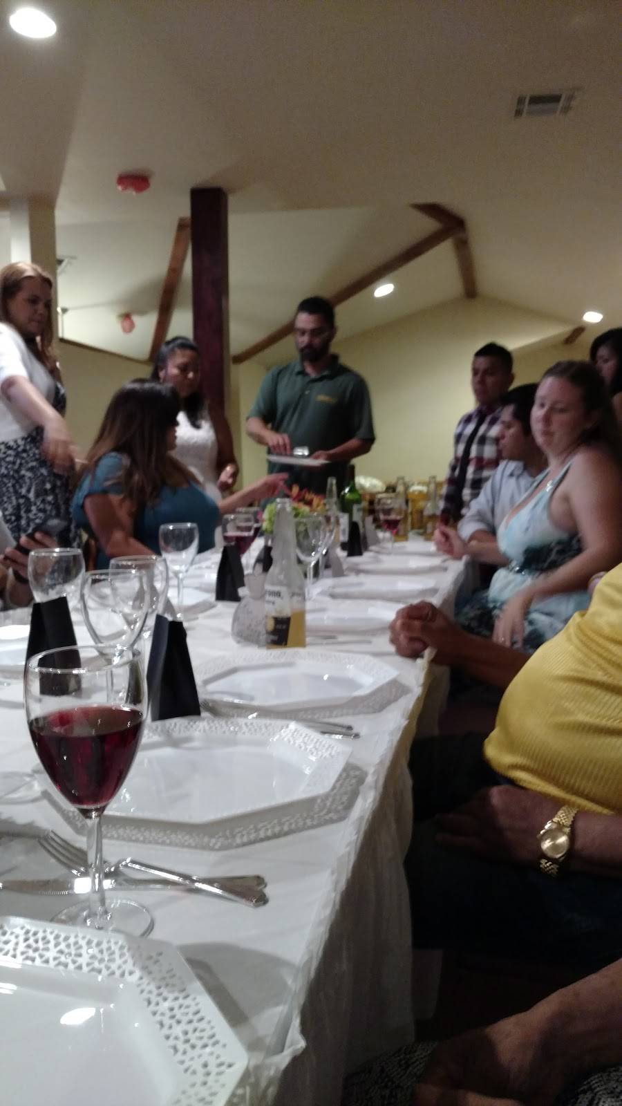 Sams Restaurant | restaurant | 647 Garden St, Elizabeth, NJ 07202, USA | 9083527166 OR +1 908-352-7166