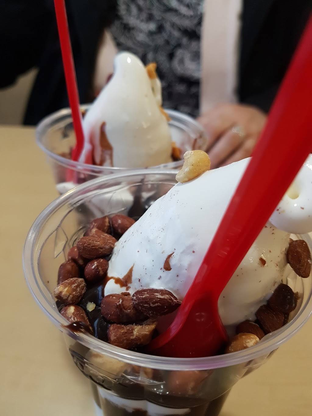 Dairy Queen Grill & Chill | restaurant | 304 Stone Rd W Unit 4, Guelph, ON N1G 4W4, Canada | 5197630892 OR +1 519-763-0892