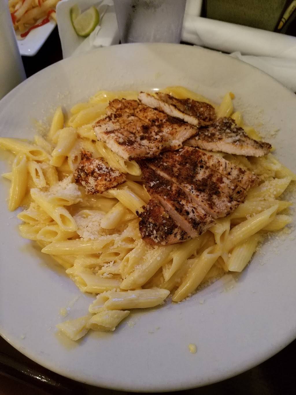 Beach Club Lake Worth | meal takeaway | 1 7th Ave N, Lake Worth, FL 33460, USA | 5615858976 OR +1 561-585-8976