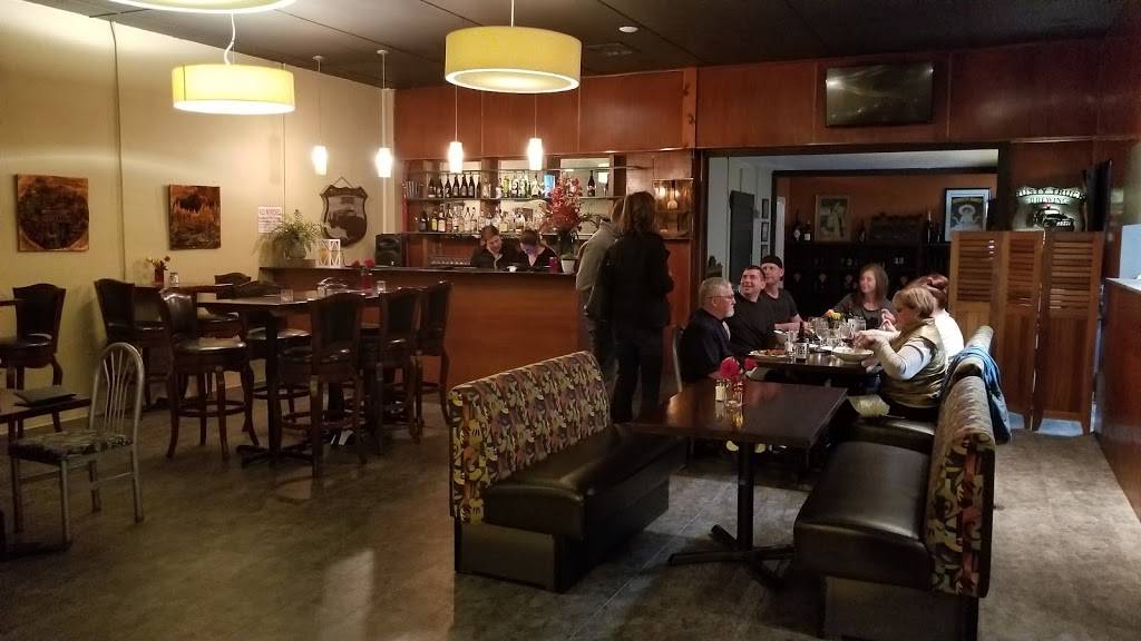 Magnolia Grill | restaurant | 210 E Charles St, Mt Angel, OR 97362, USA | 5039961029 OR +1 503-996-1029