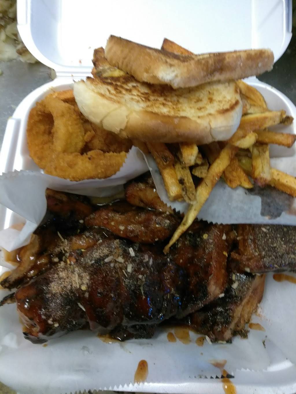 Five Aces Bbq | restaurant | 4000 Shaw Blvd, St. Louis, MO 63110, USA | 3147714001 OR +1 314-771-4001