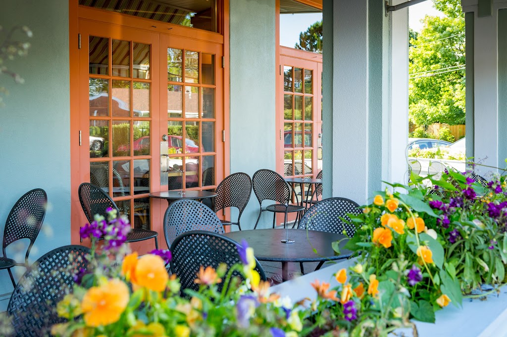 Three Tarts Bakery & Cafe | bakery | 301 N Happ Rd, Northfield, IL 60093, USA | 8474465444 OR +1 847-446-5444