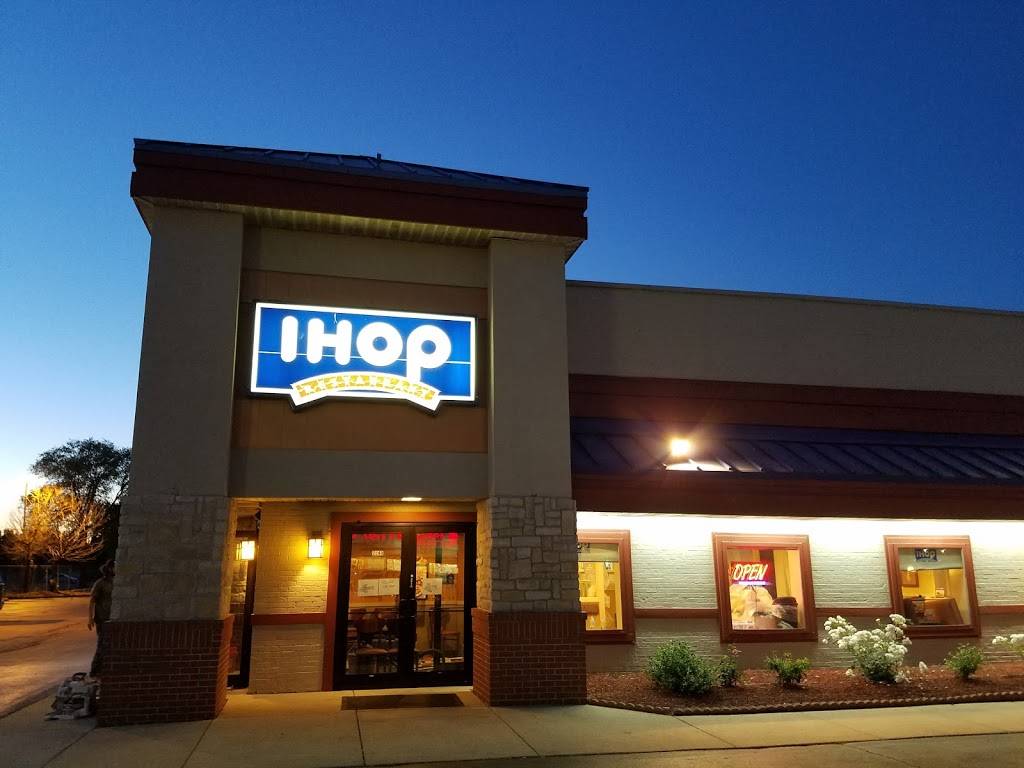 IHOP | restaurant | 7240 W 79th St, Bridgeview, IL 60455, USA | 7085945770 OR +1 708-594-5770