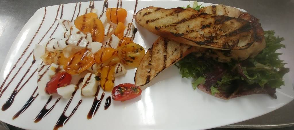 R Bar and Grill | restaurant | 2401 E Lamar Blvd, Arlington, TX 76006, USA | 8176404711 OR +1 817-640-4711