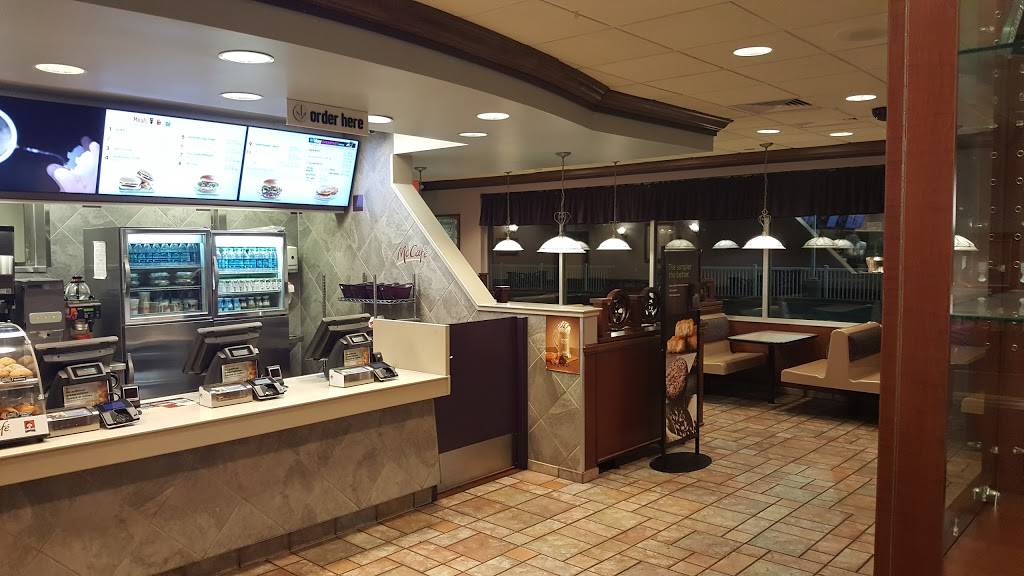 McDonalds | cafe | 4772 Dixie Hwy, Waterford Twp, MI 48329, USA | 2486740961 OR +1 248-674-0961