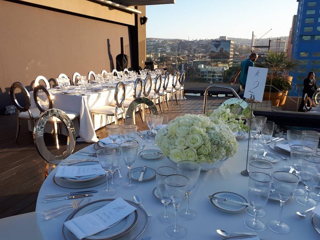 Sushi En La Azotea | restaurant | Paseo de los Héroes #10902, Zona Urbana Rio Tijuana, 22320 Tijuana, B.C., Mexico | 016646337500 OR +52 664 633 7500