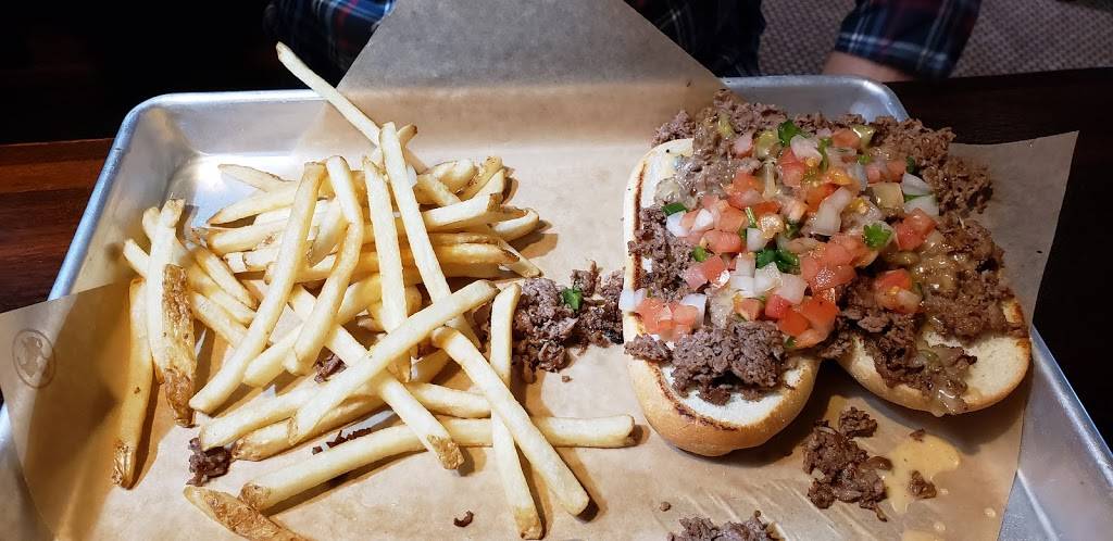 Buffalo Wild Wings | meal takeaway | 2545 Scottsville Rd, Bowling Green, KY 42104, USA | 2707469123 OR +1 270-746-9123