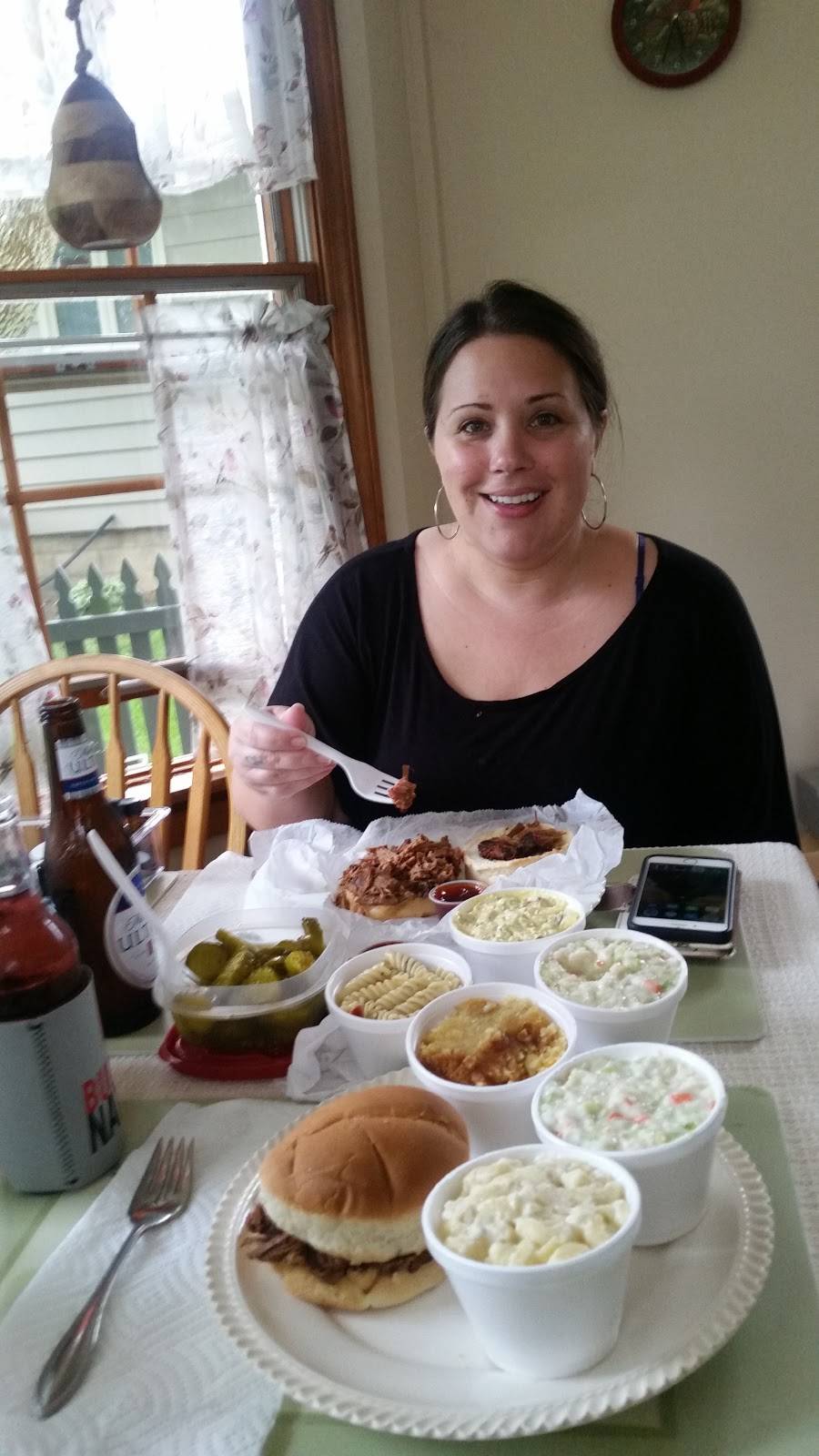 Tacketts Southern Bar-B-Que | restaurant | 2094 Harding Hwy E, Marion, OH 43302, USA | 7402623346 OR +1 740-262-3346