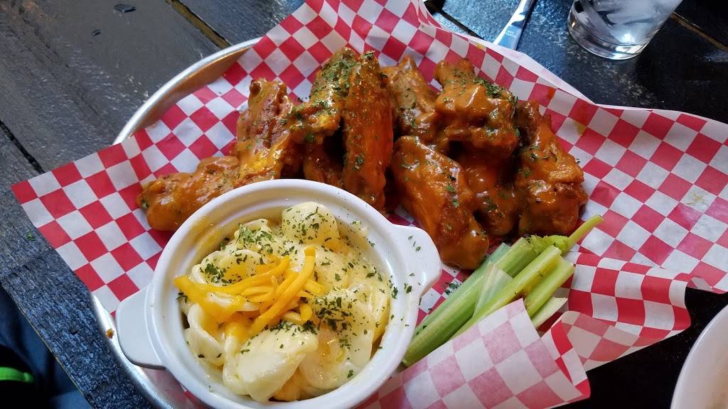 Olivers On Lynn Alley | restaurant | 26 N High St, Columbus, OH 43215, USA | 6148675004 OR +1 614-867-5004