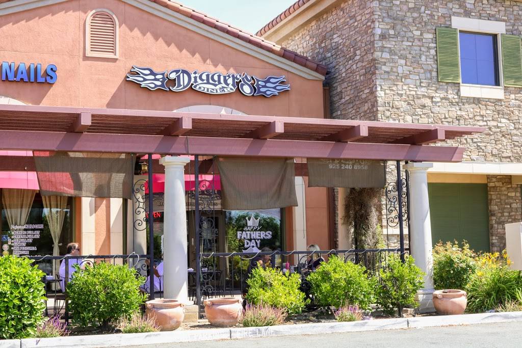 Diggers Diner Brentwood | restaurant | 2261 Balfour Rd, Brentwood, CA 94513, USA | 9252408958 OR +1 925-240-8958