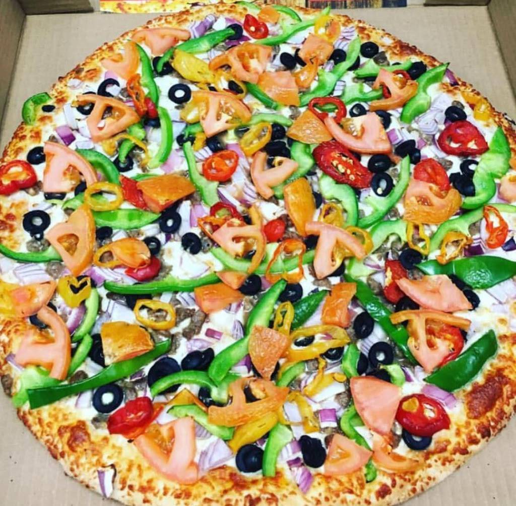 Reginos Pizza Aurora | restaurant | 14810 Yonge St, Aurora, ON L4G 1N3, Canada | 9058417002 OR +1 905-841-7002