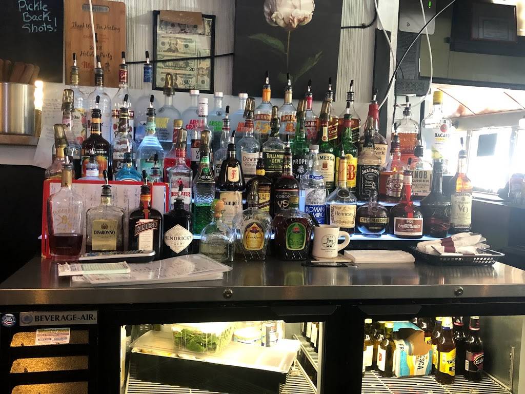 Mamas Kitchen | restaurant | 595 S Main St, Webster, MA 01570, USA | 5084617615 OR +1 508-461-7615