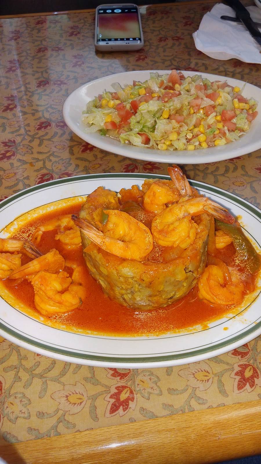 El Faro | restaurant | 1029 Chestnut St, Reading, PA 19602, USA | 6107360155 OR +1 610-736-0155