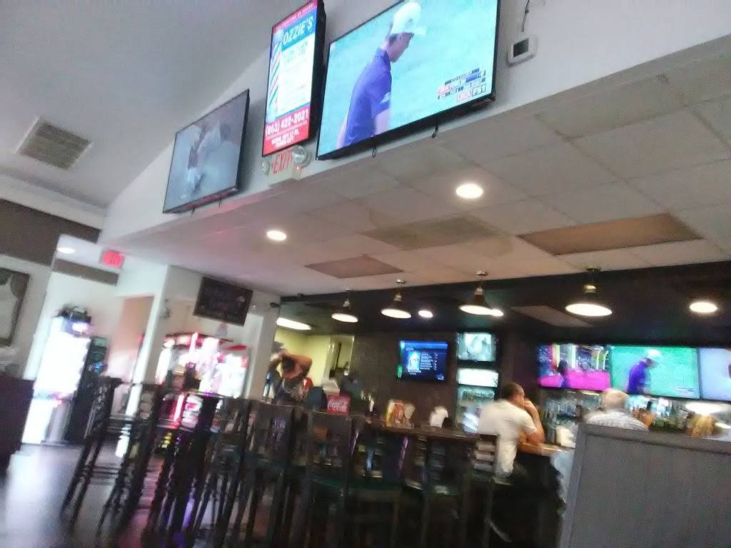 Beef O Bradys | restaurant | 902 Old Polk City Rd, Haines City, FL 33844, USA | 8634194848 OR +1 863-419-4848