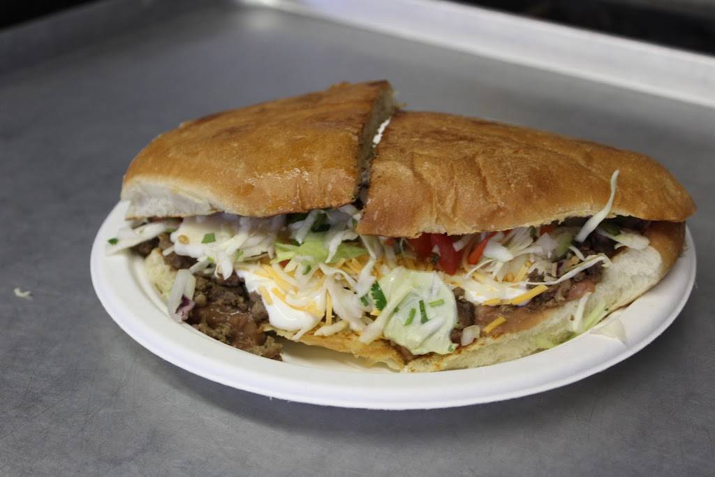 Mannys Lonchera | restaurant | Hwy 14 and, Cook-Underwood Rd, Underwood, WA 98651, USA | 5419806080 OR +1 541-980-6080