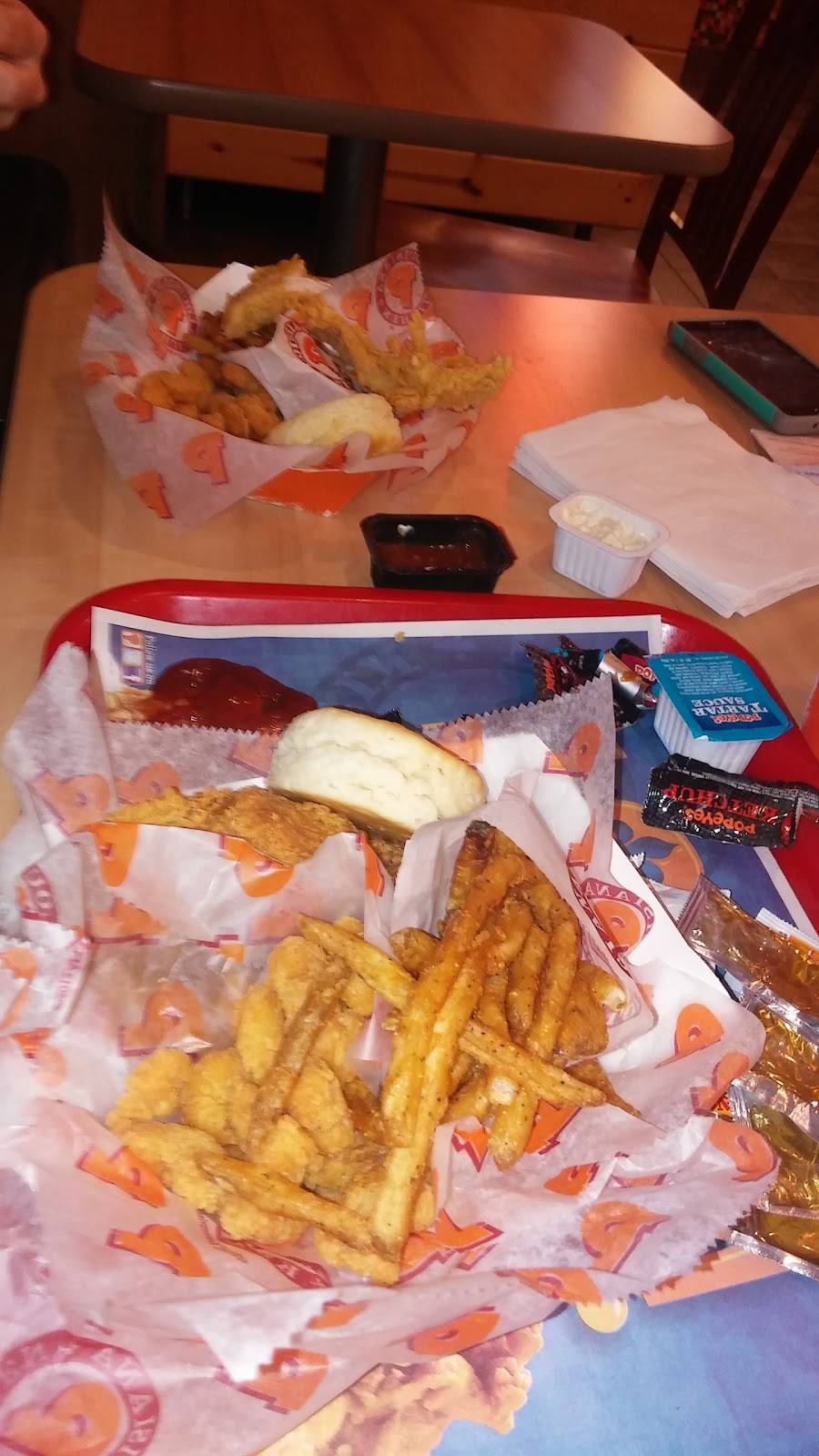 Popeyes Louisiana Kitchen | restaurant | 8700 Ulmerton Rd, Largo, FL 33771, USA | 7275992048 OR +1 727-599-2048