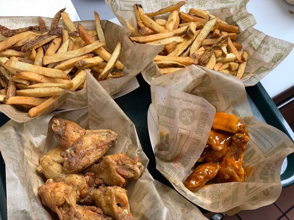 Wingstop | restaurant | 1132 Pulaski Hwy, Bear, DE 19701, USA | 3025954497 OR +1 302-595-4497