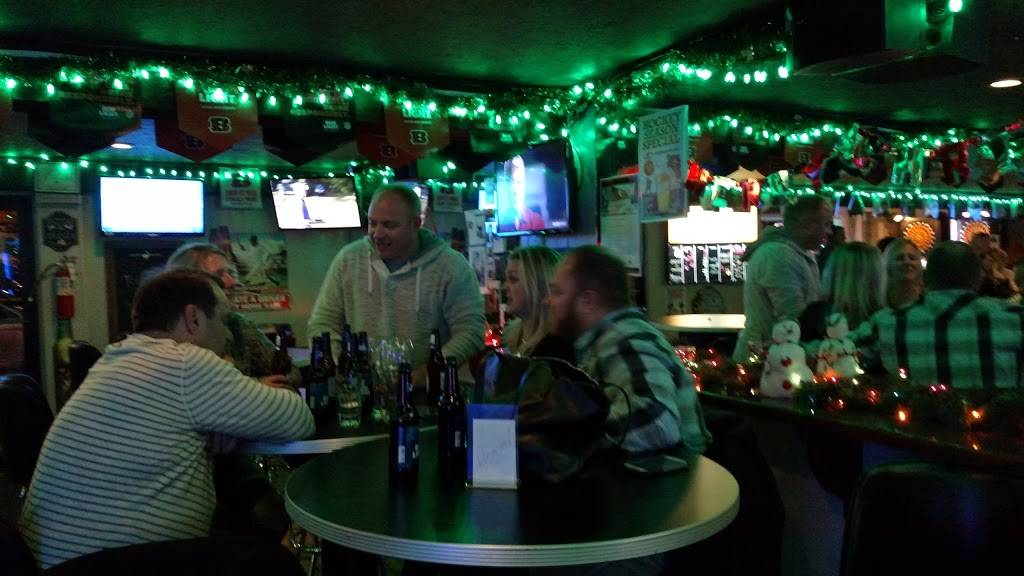 Cloverleaf Pub | restaurant | 3269 N Bend Rd, Cincinnati, OH 45239, USA | 5138347090 OR +1 513-834-7090