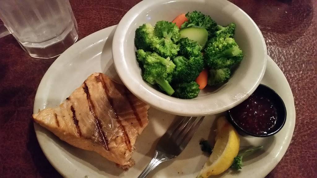 Coltons Steak House & Grill | restaurant | 820 US-62 #65, Harrison, AR 72601, USA | 8707411834 OR +1 870-741-1834