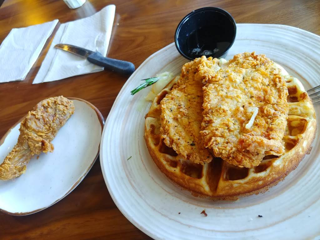 Streets Fine Chicken | restaurant | 5211 Forest Ln #108, Dallas, TX 75244, USA | 9728035181 OR +1 972-803-5181