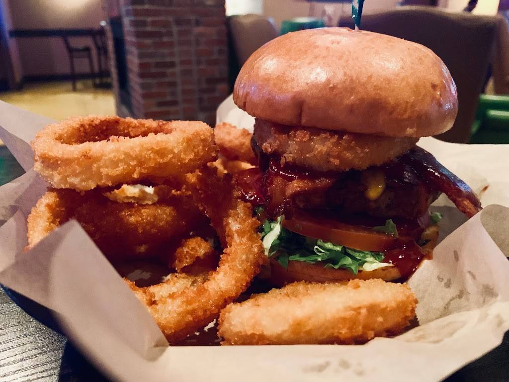 Bogeys West | restaurant | 3370 Novat St, Las Vegas, NV 89129, USA | 7022550806 OR +1 702-255-0806